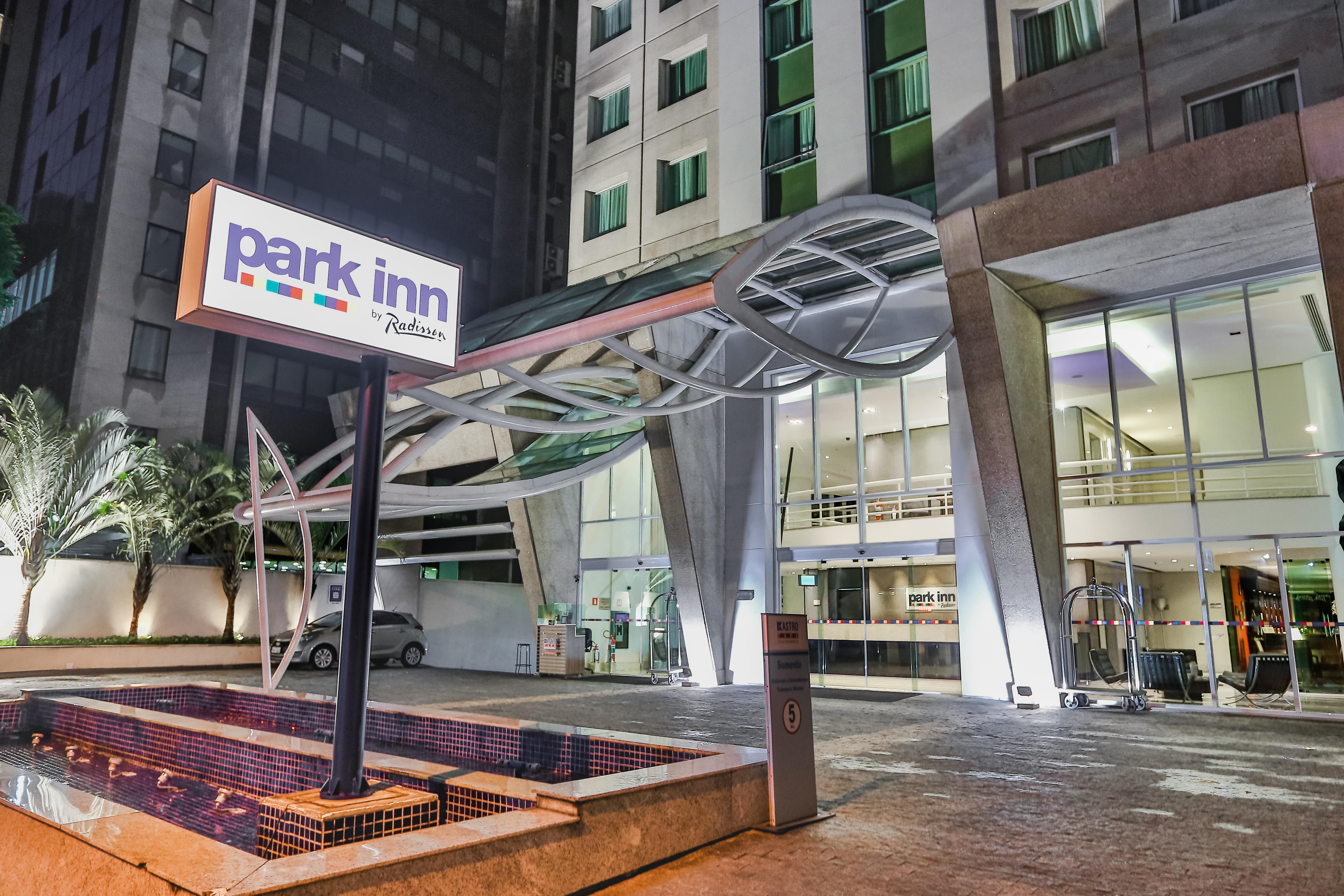 Park By Radisson Berrini 酒店 4*